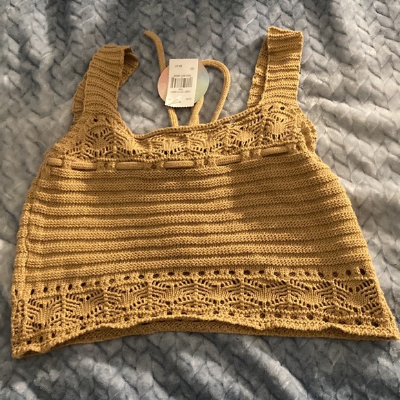 This is from rainbow the size is a small , u can tighten and loosen them both. - Picture 5 of 6